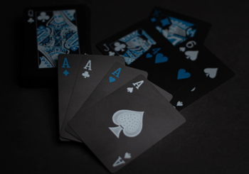 What Strategies are Easy to Adopt When Learning Poker? - Gifts for Card Players