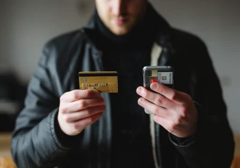 credit card vs e-wallet