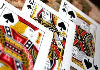 Gifts for your casino card playing friends