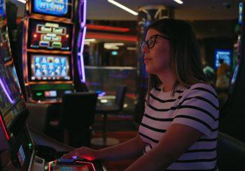 Slots strategy for online card players