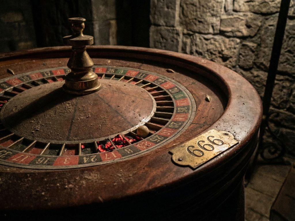 Did the Inventor of Roulette Really Kill Himself? Unpack the Dark Legends of the Devil’s Wheel